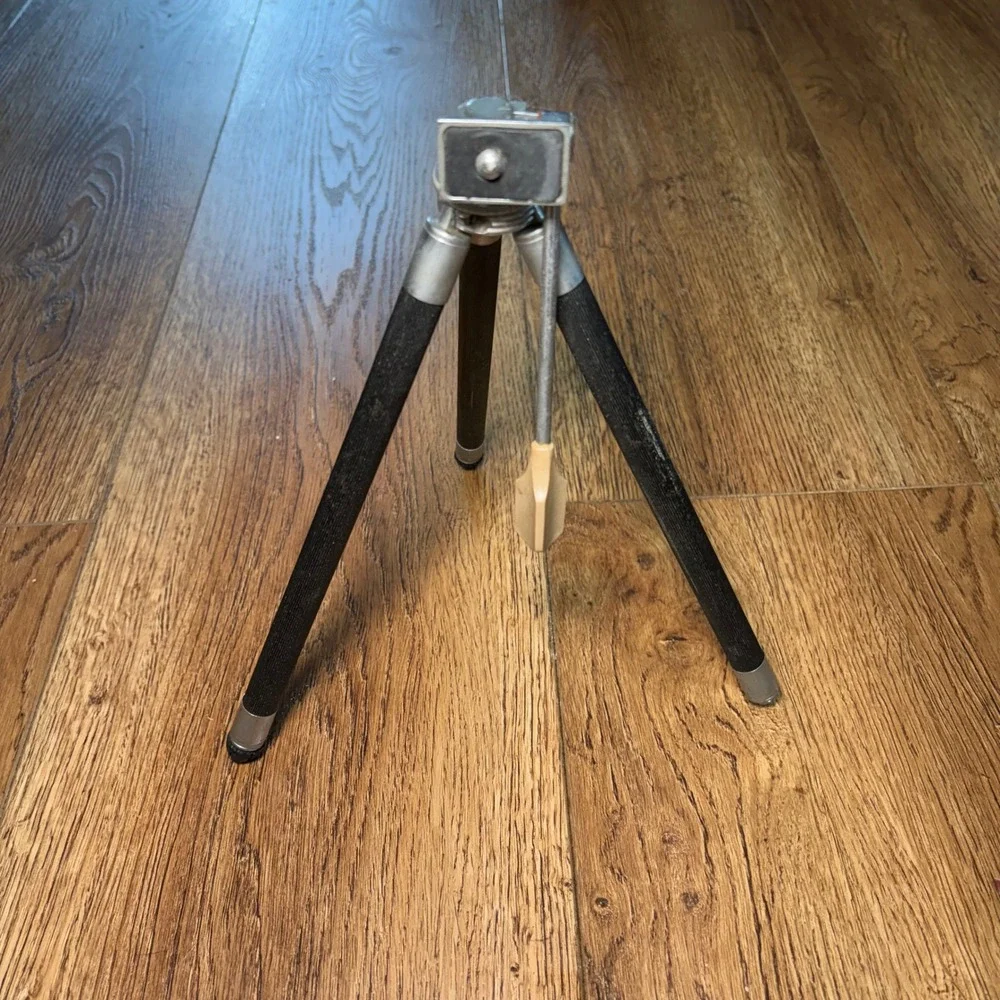 Vintage Accura Japan Telescoping Camera Tripod Brass Leg Expands 50
